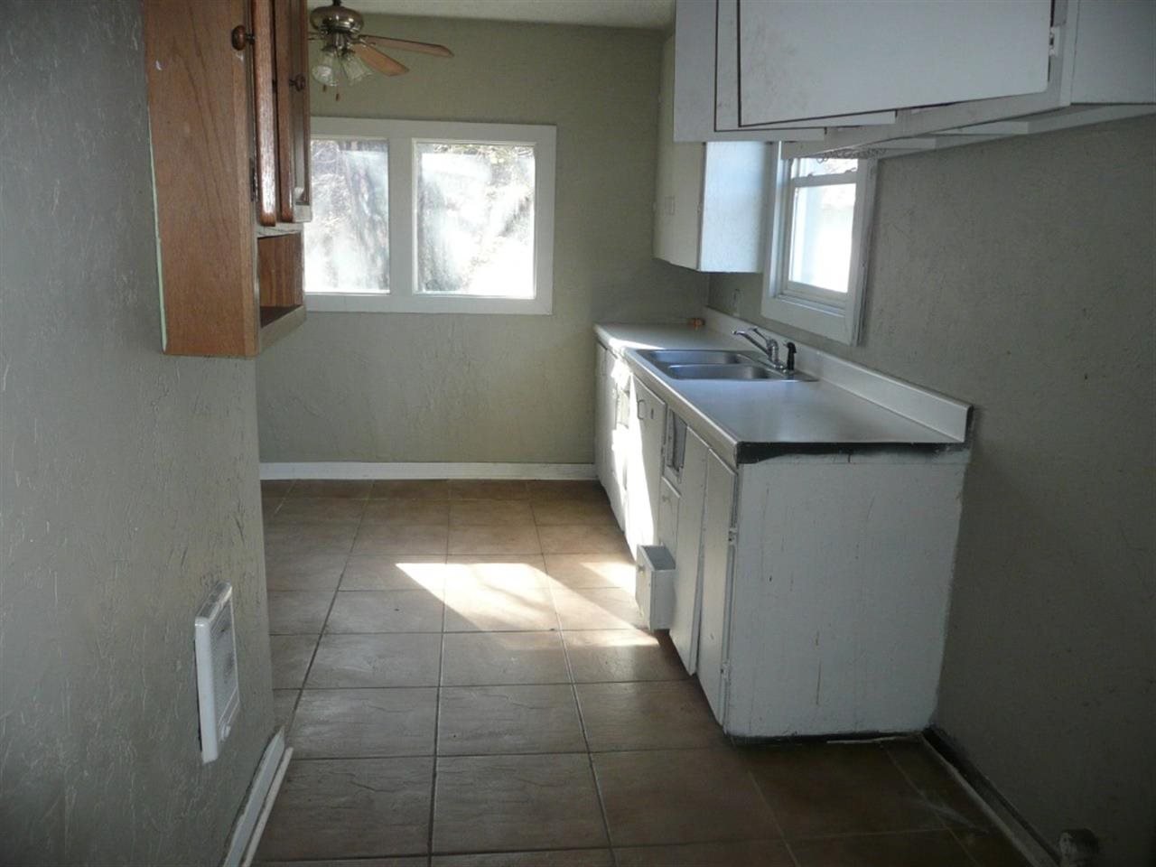 5401 E 8th Ave - Photo 6