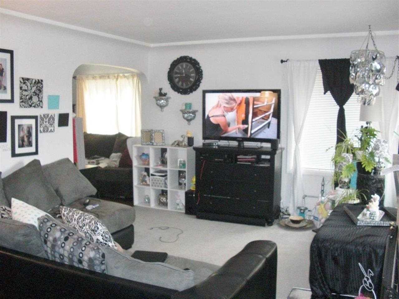 5008 N Washington St - Photo 2