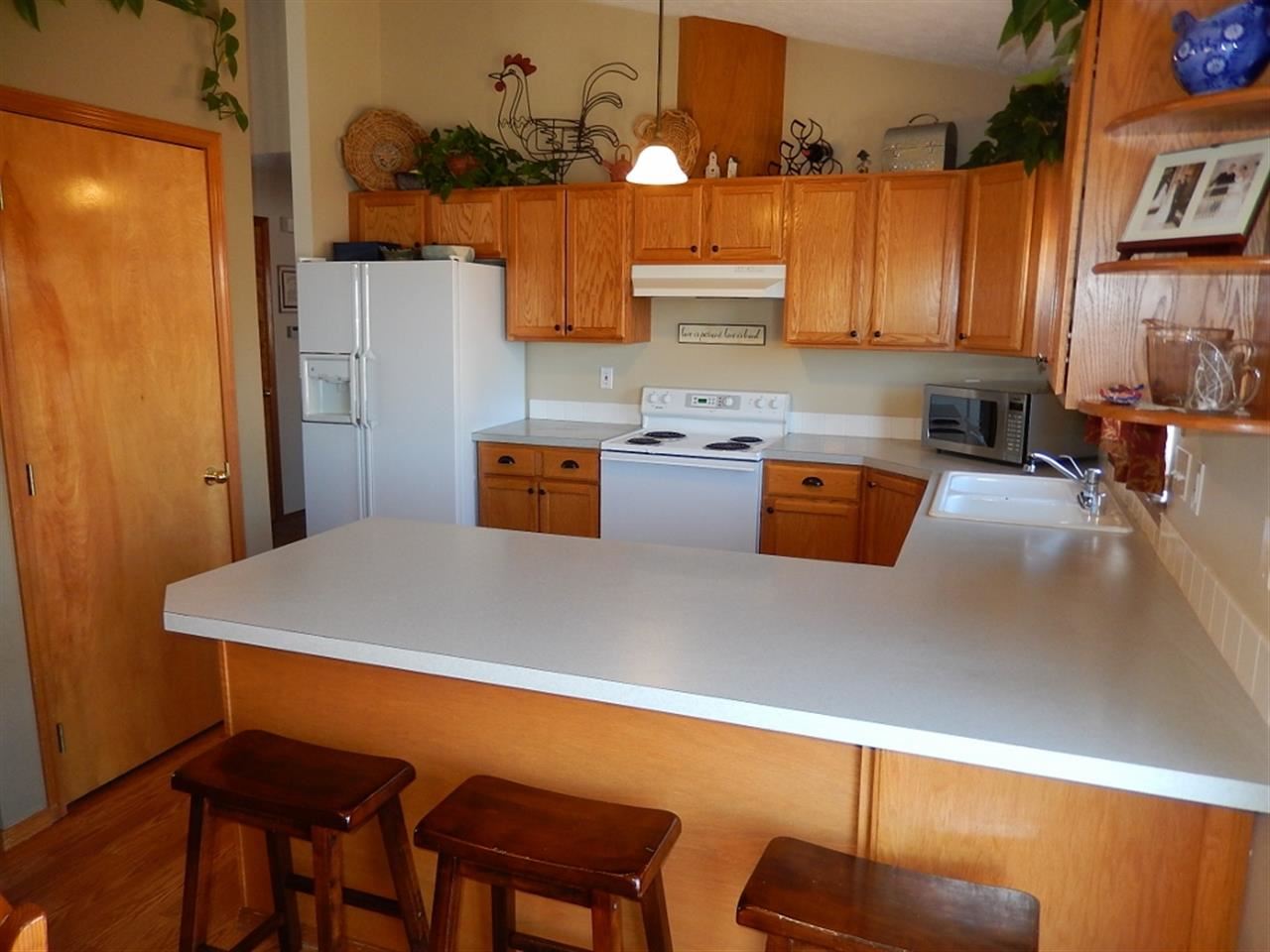 2306 Lilac Ct. - Photo 4
