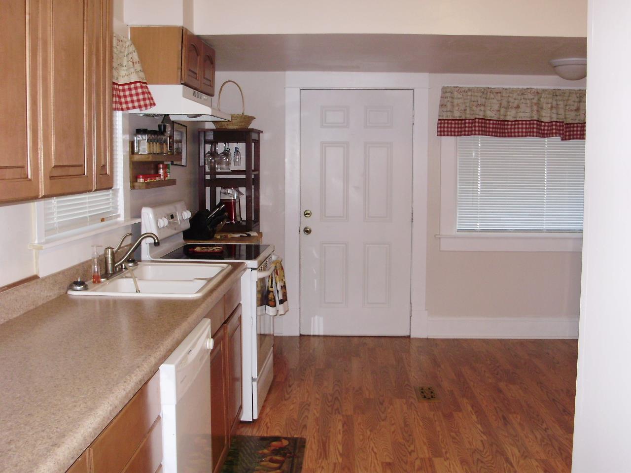 1728 E Sharp Ave - Photo 6