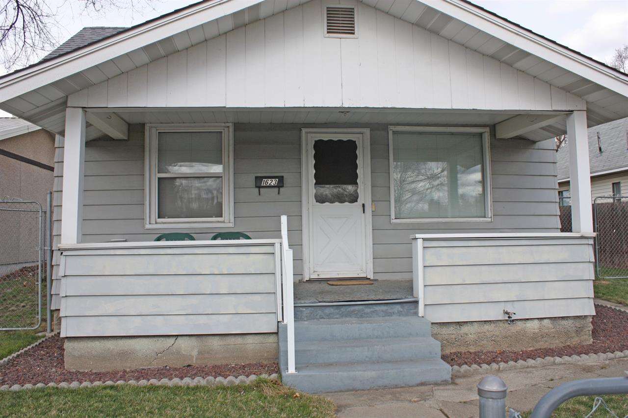 1623 E Bridgeport Ave - Photo 2