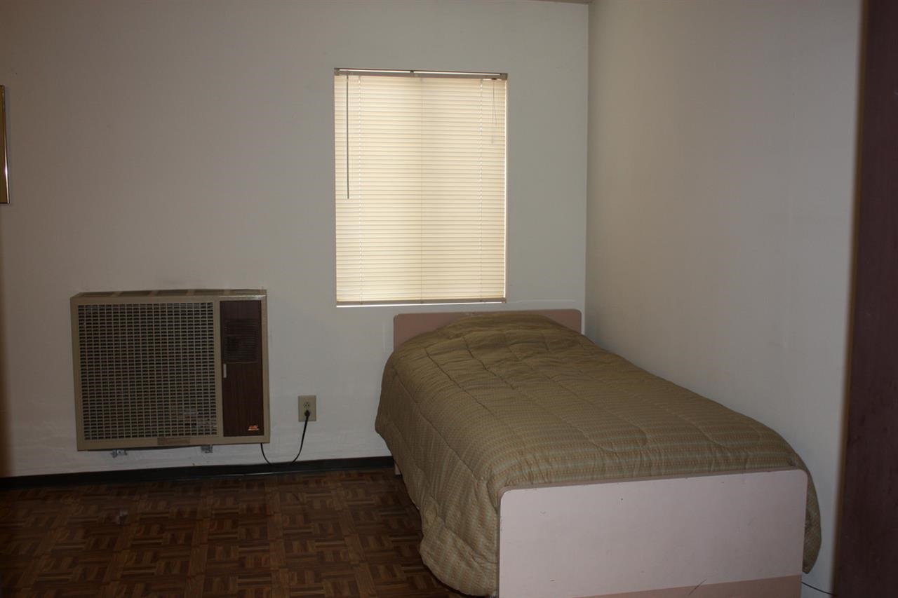 1623 E Bridgeport Ave - Photo 13