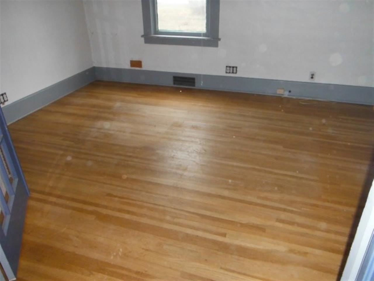 412 S D St - Photo 5