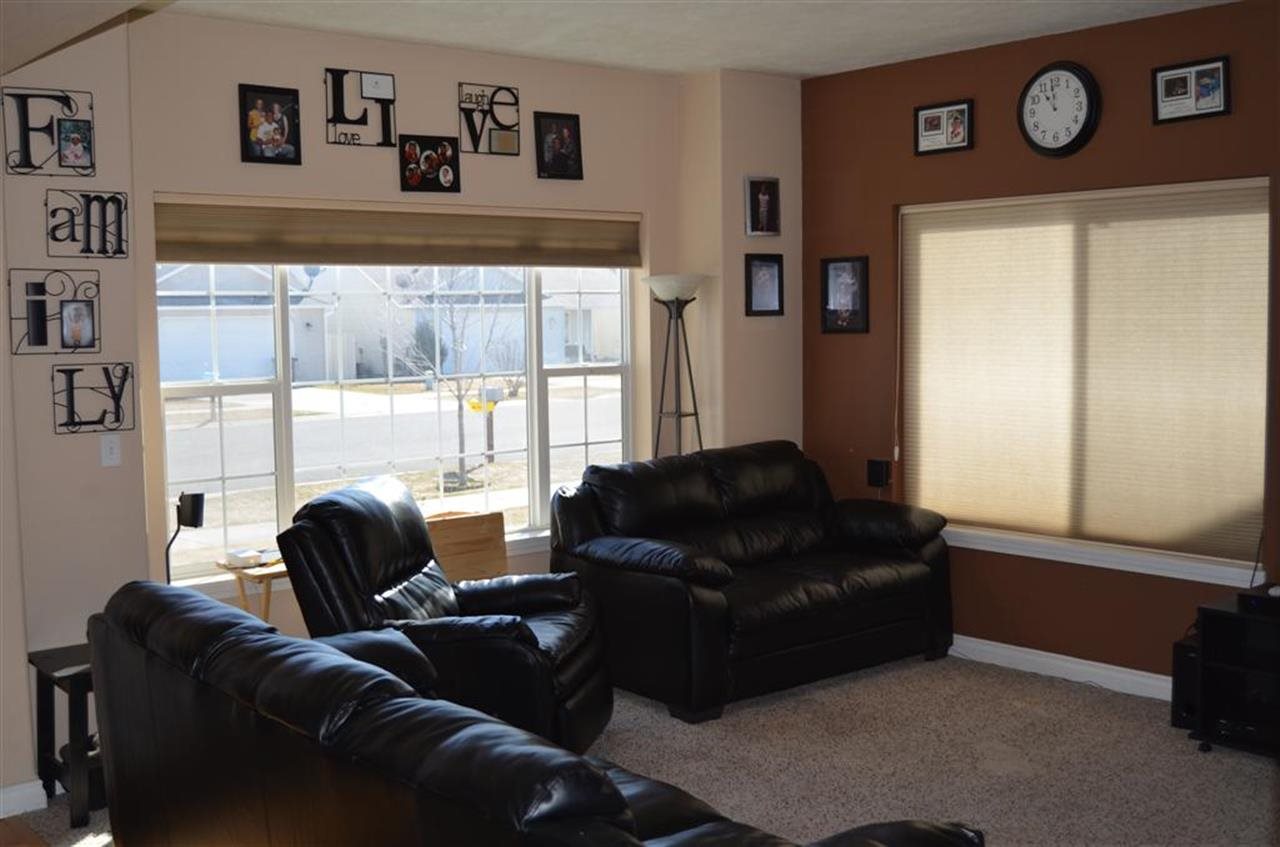 612 S Aspen St - Photo 3
