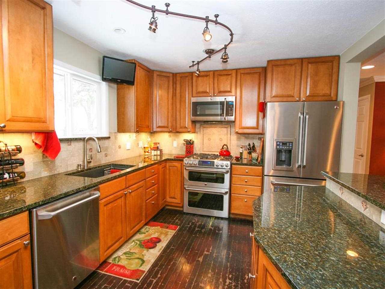 11601 E 12TH Ave - Photo 8