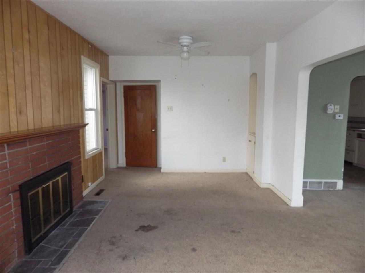 2224 E Mission Ave - Photo 3