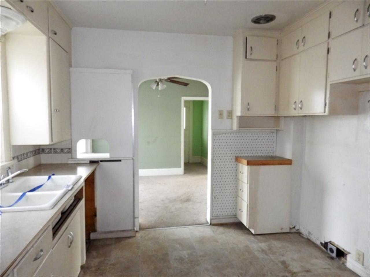 2224 E Mission Ave - Photo 6