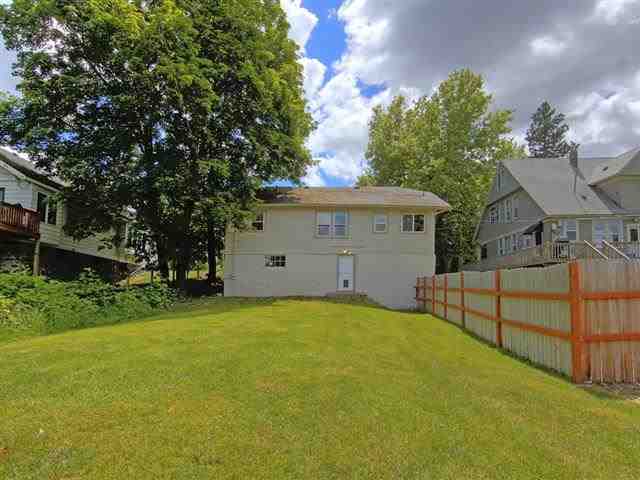 523 E 7th Ave - Photo 14