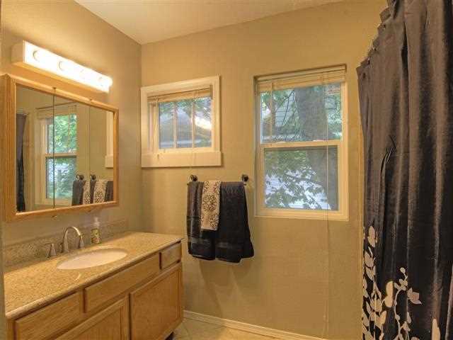 523 E 7th Ave - Photo 7