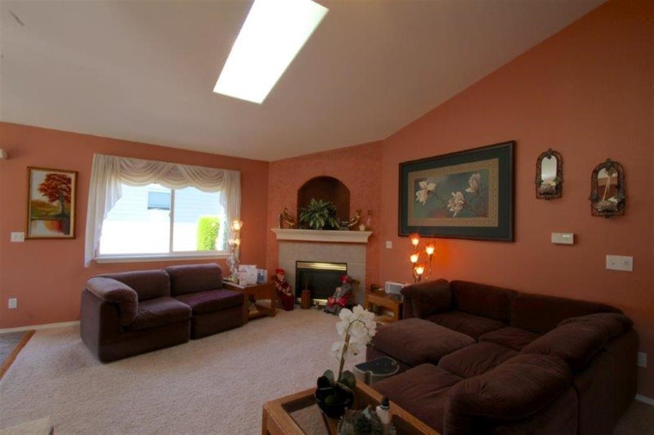 528 E Bridlewood Ln - Photo 11