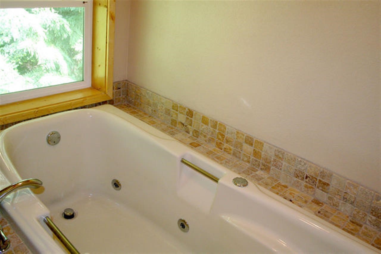 8862 Fertile Valley Rd - Photo 11