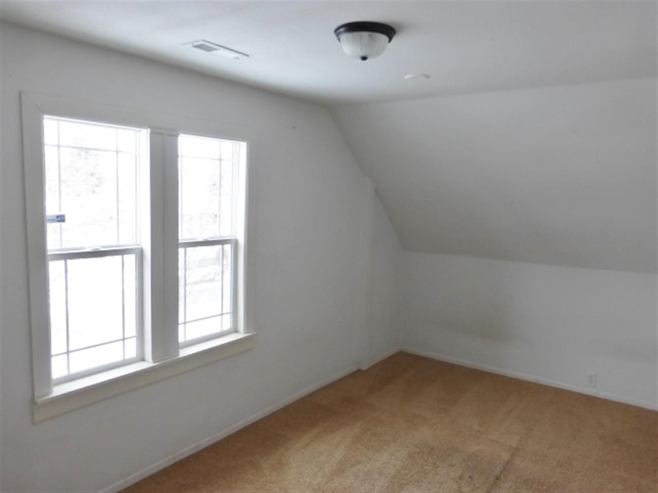 1923 W Shannon Ave - Photo 14