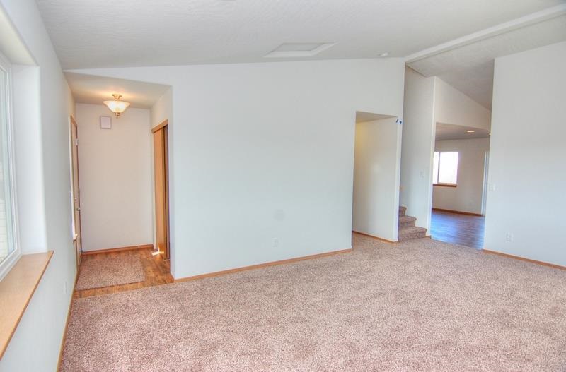 10225 Walton - Photo 3