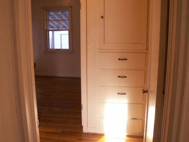 1504 W YORK - Photo 9