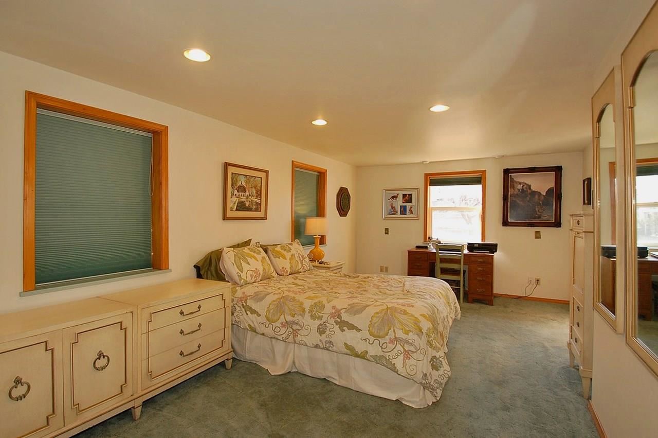 1203 W Wedgewood - Photo 10