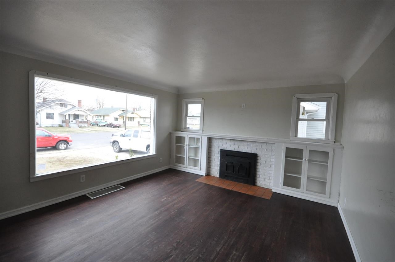 2124 E DIAMOND Ave - Photo 4