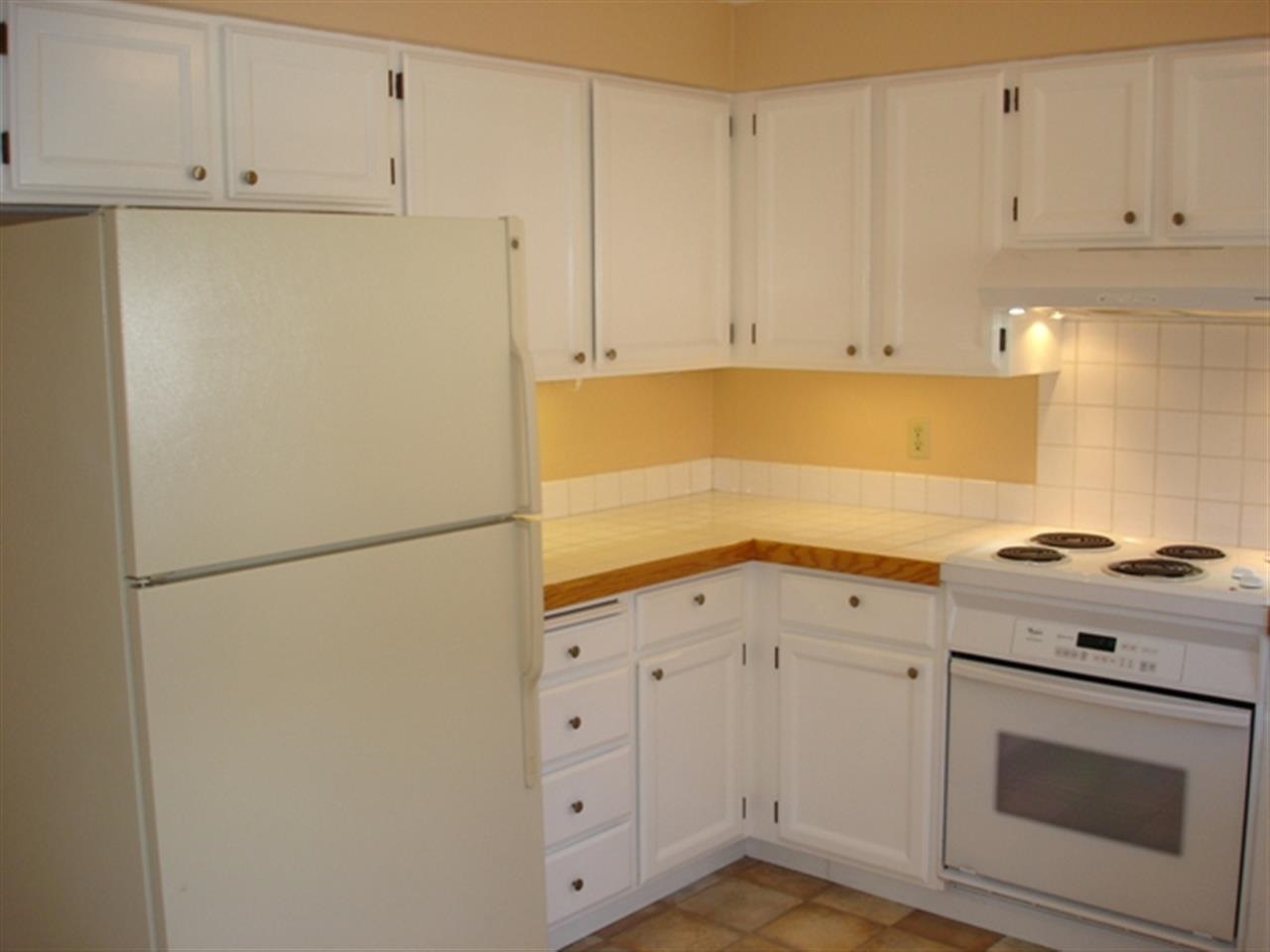 3307 S Fiske St - Photo 4