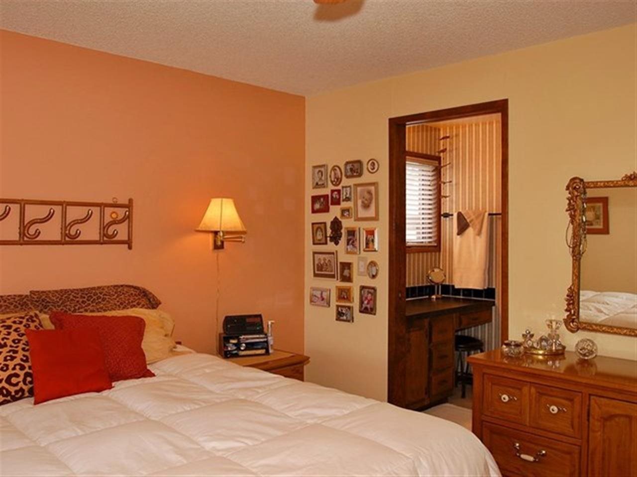 1539 E 29th - Photo 13
