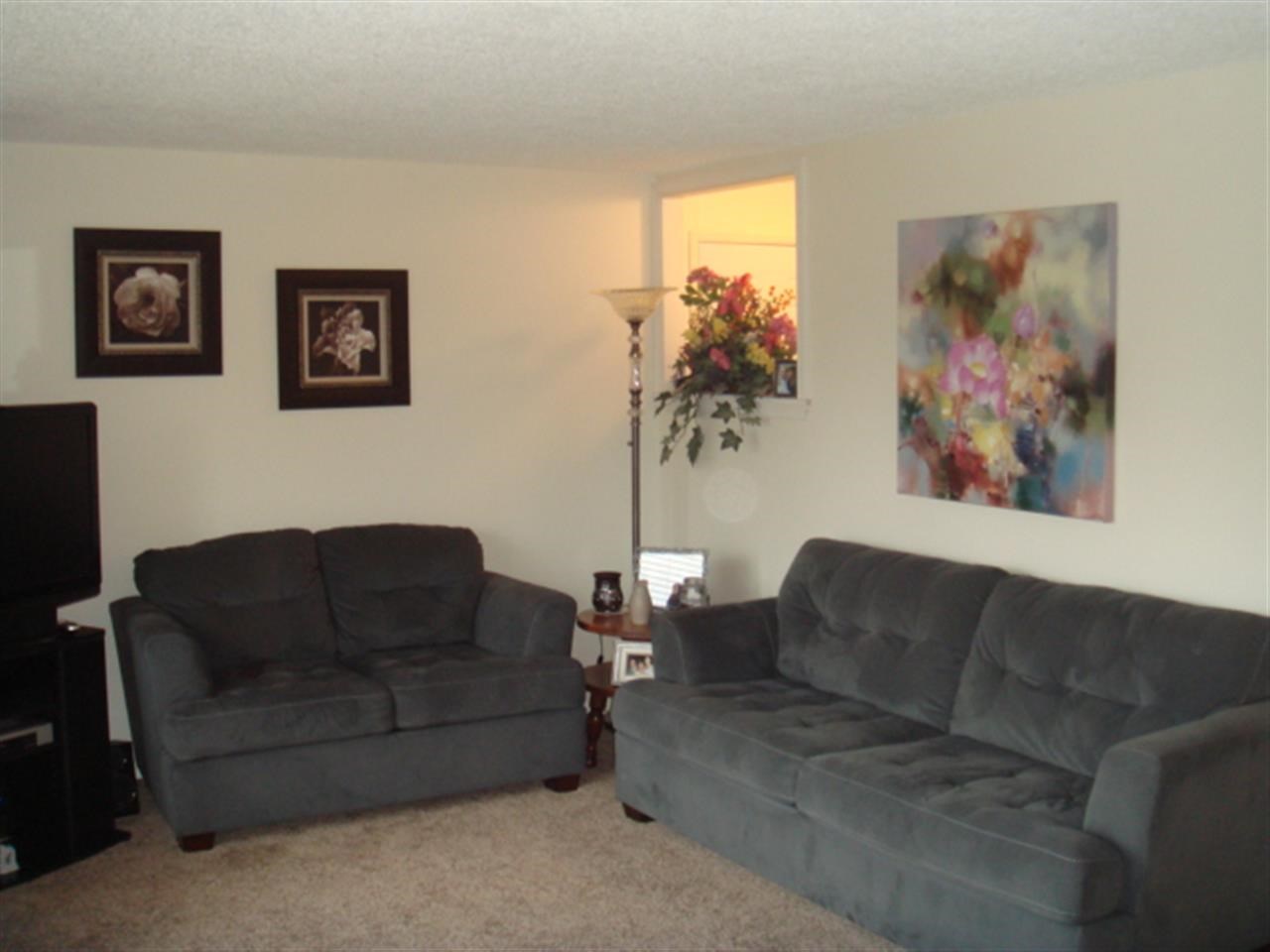 26812 E Wabash Ave - Photo 4