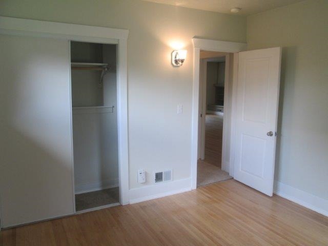 3226 N Milton St - Photo 12