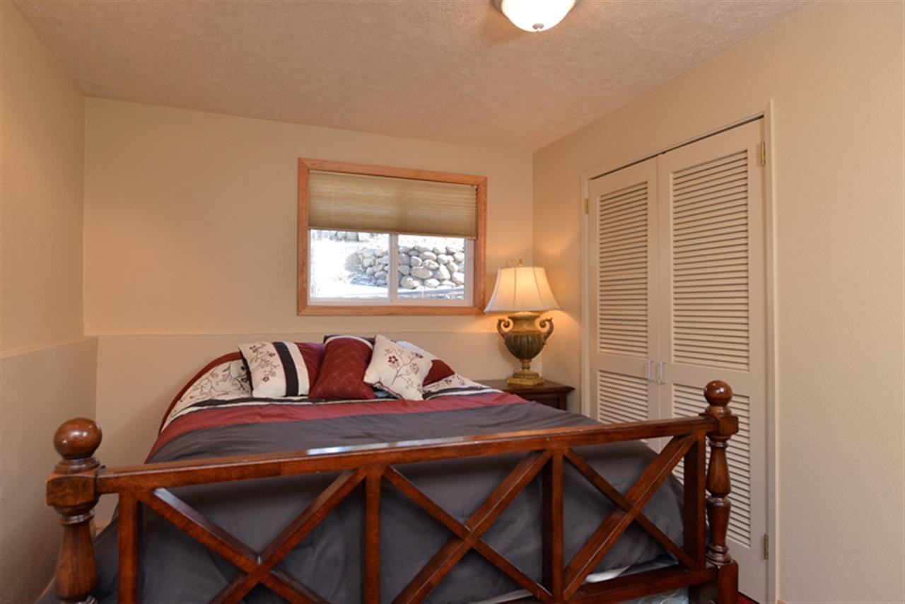 122 E Franklin - Photo 12
