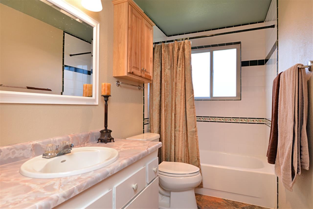 122 E Franklin - Photo 9