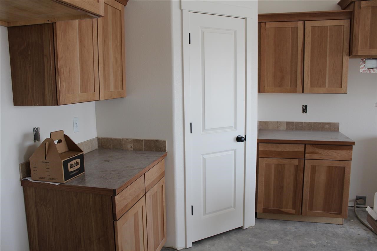 904 S Eagles Ct - Photo 3