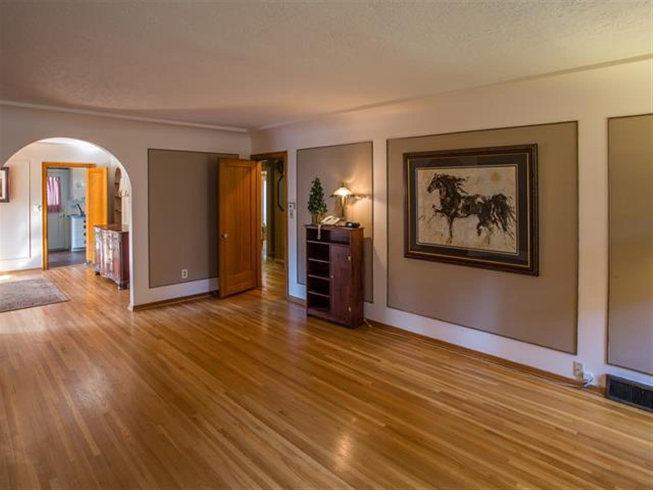1718 S Lincoln St - Photo 3