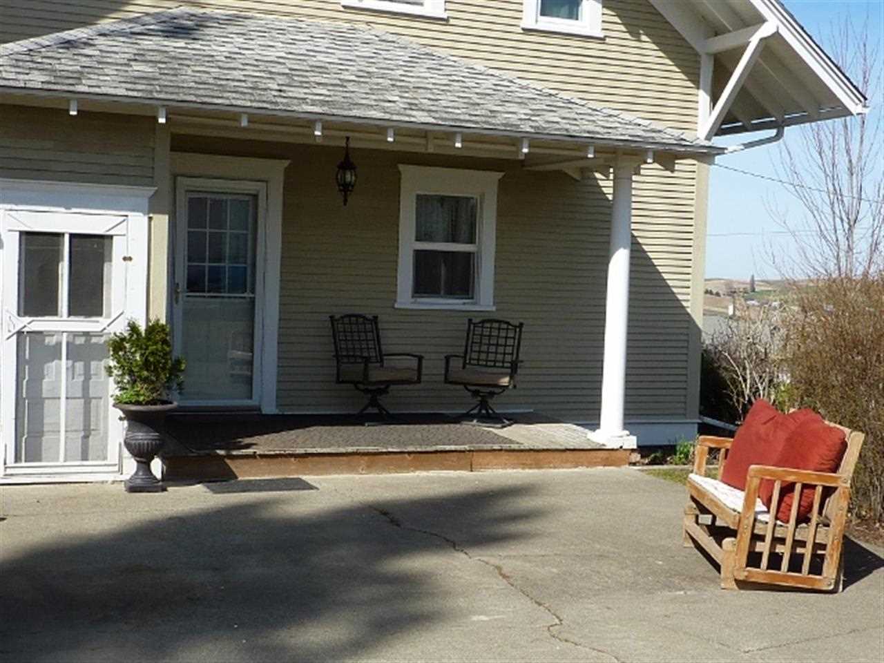 404 E E St - Photo 11