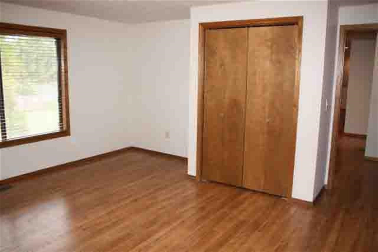 5914 W Chippewa Ct - Photo 8