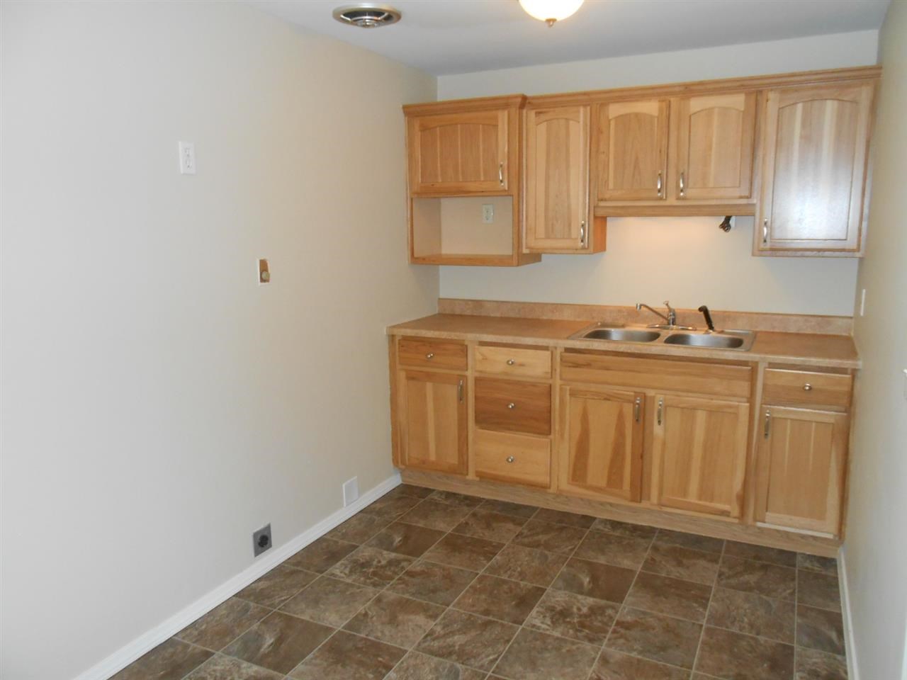 921 S Best Rd - Photo 2