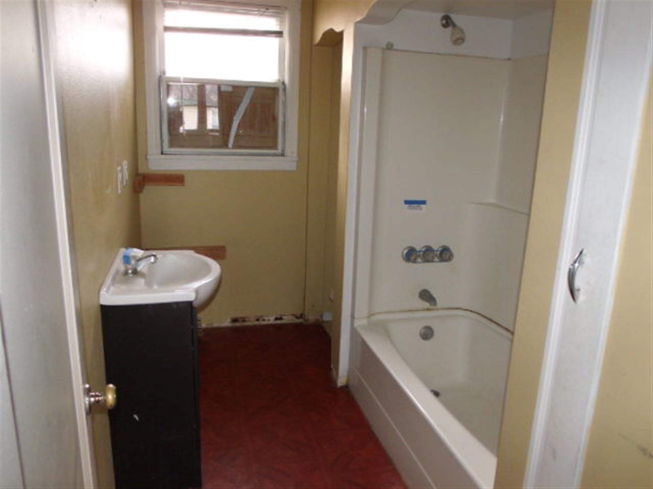 327 S Crosby St. - Photo 5