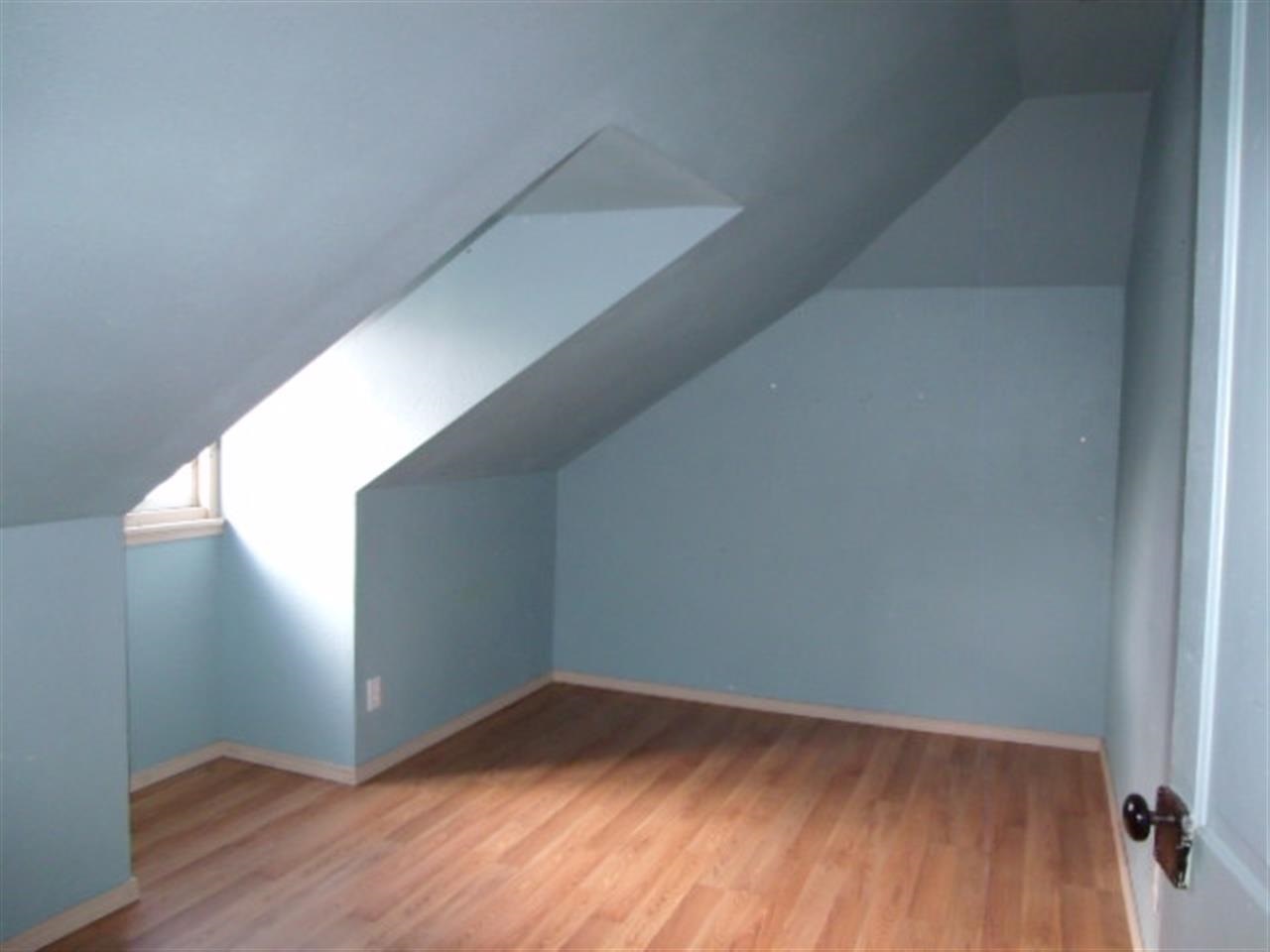 327 S Crosby St. - Photo 7