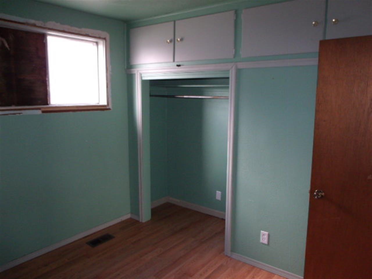 327 S Crosby St. - Photo 8
