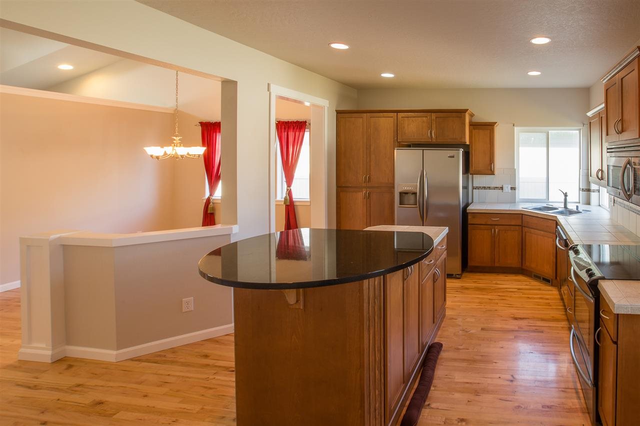 1700 N Winchester Ct - Photo 6