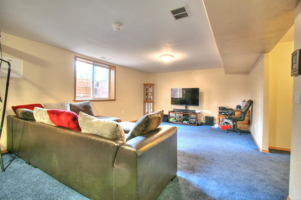 12918 W Meadowview Ln - Photo 15
