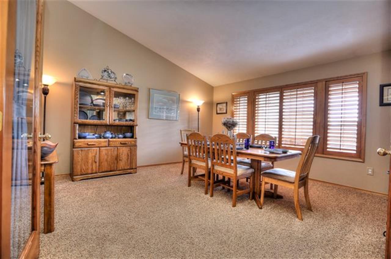 10807 N Klickitat Ct - Photo 3