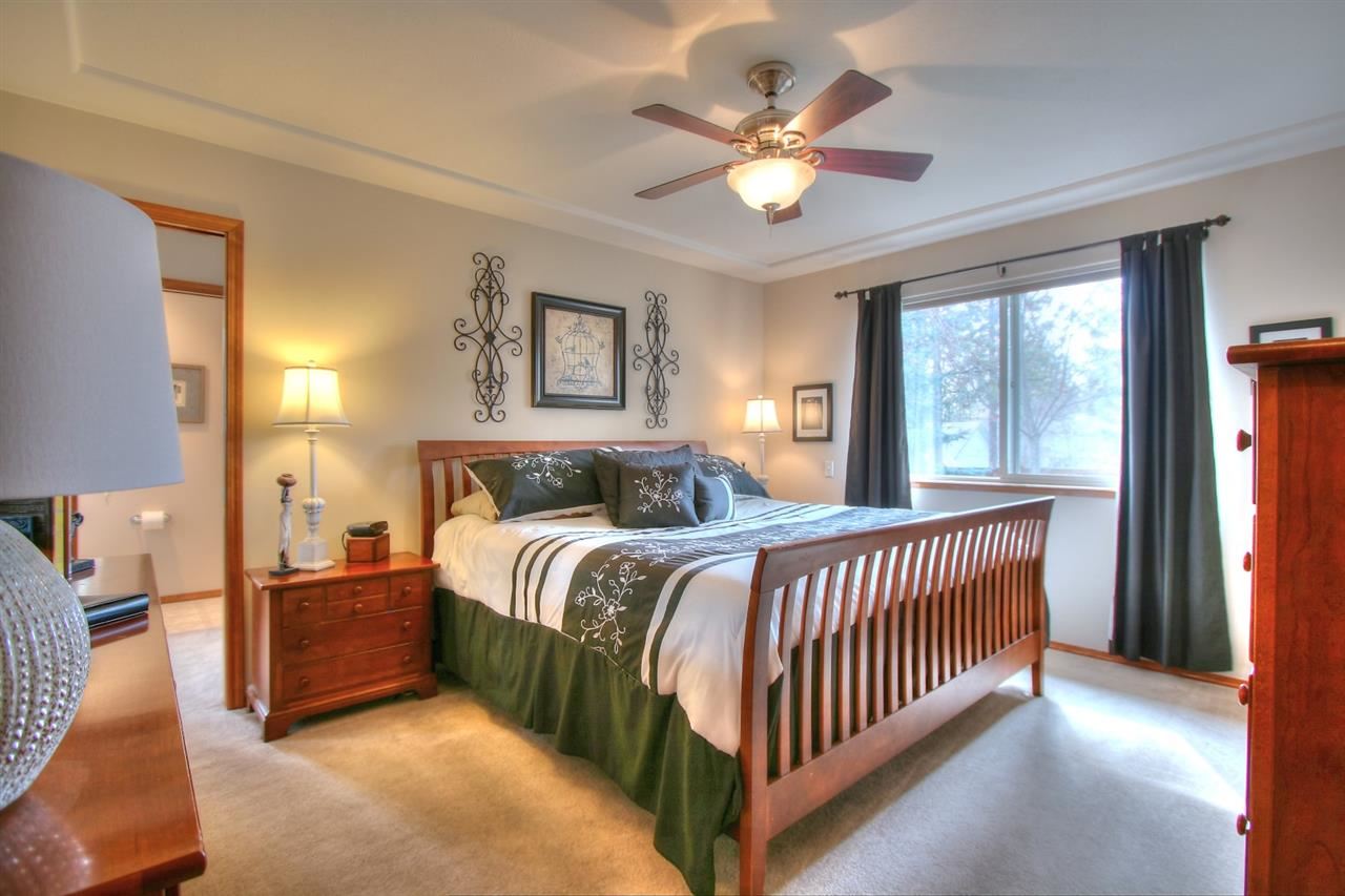 1016 E Hawk Ct - Photo 9