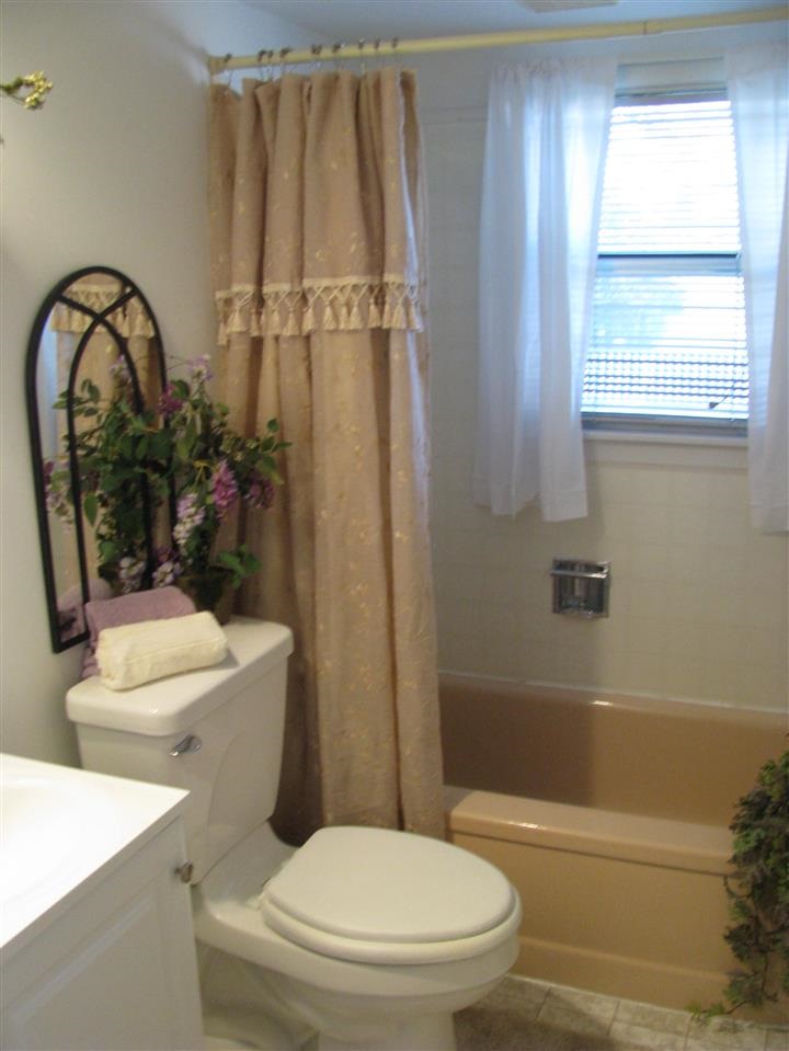 827 E Empire Ave - Photo 6