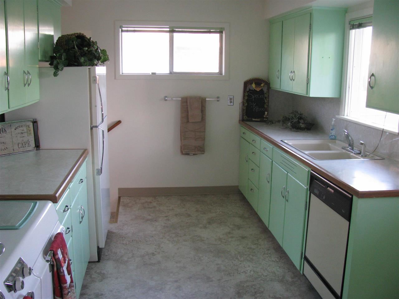 827 E Empire Ave - Photo 8