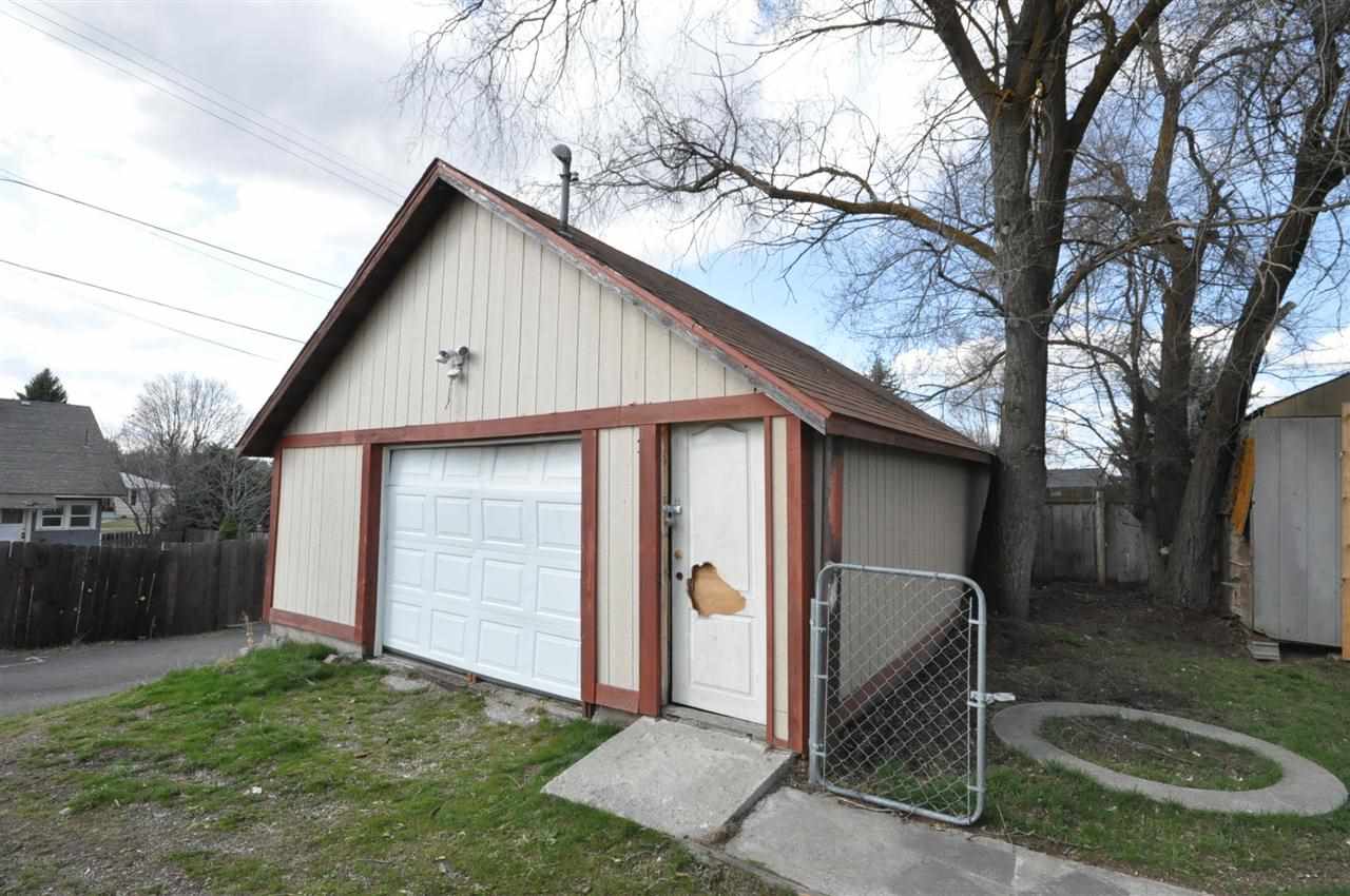 4717 N SMITH St - Photo 12
