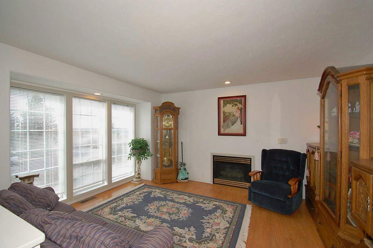 8109 S West Terrace Dr - Photo 3