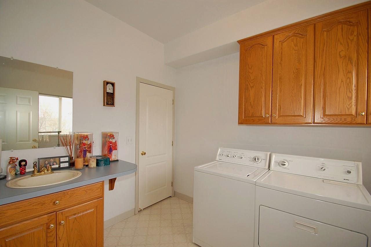 8109 S West Terrace Dr - Photo 9