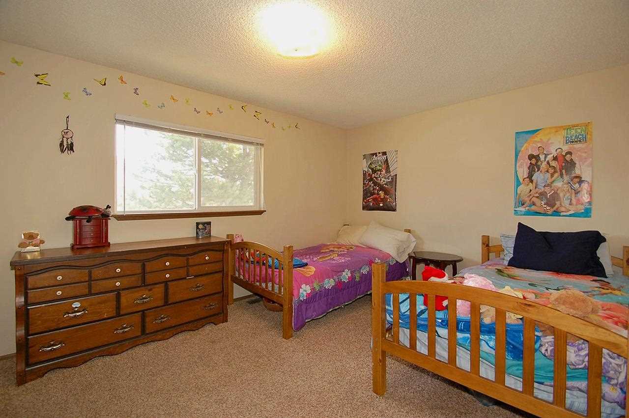 4615 N Larch - Photo 12