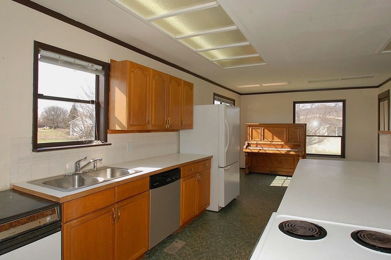18303 E Riverway - Photo 5