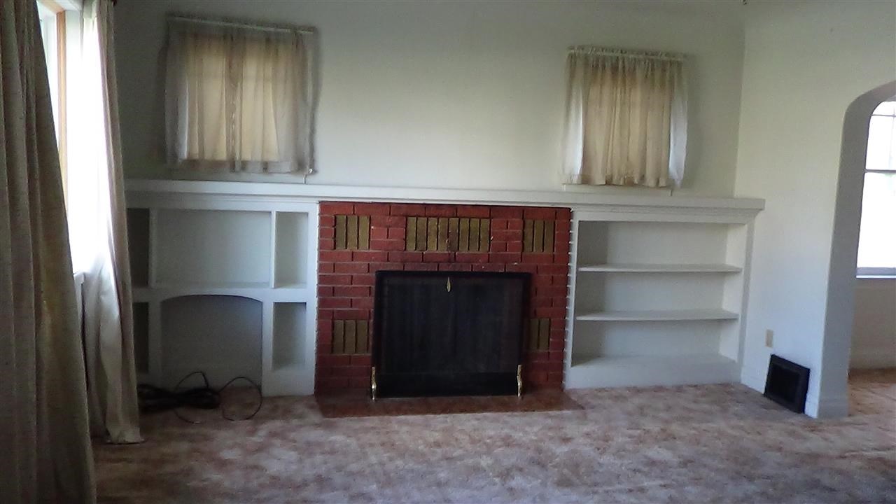 4311 N Lincoln St - Photo 3