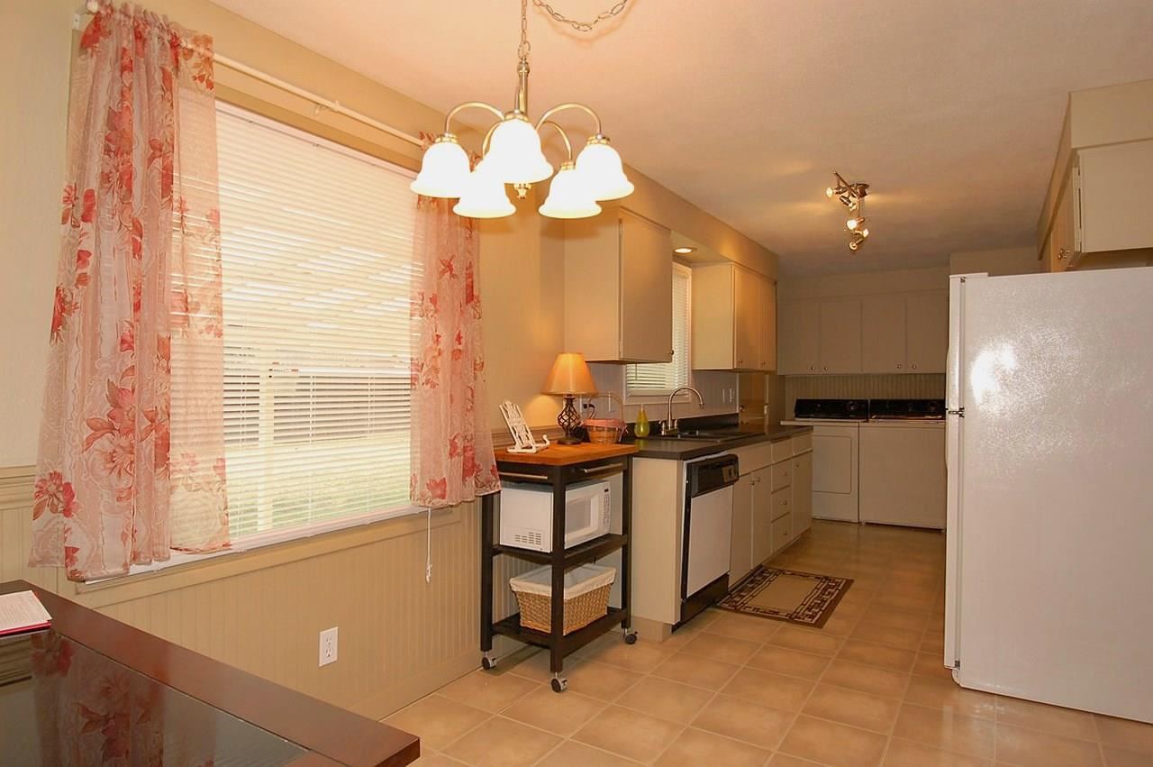 424 E Cozza Dr - Photo 4