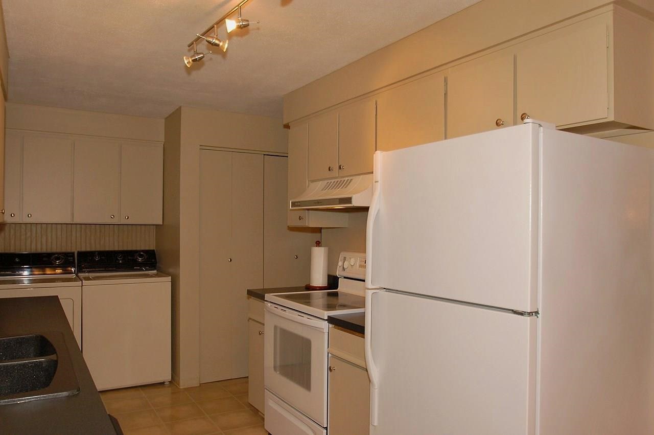 424 E Cozza Dr - Photo 6