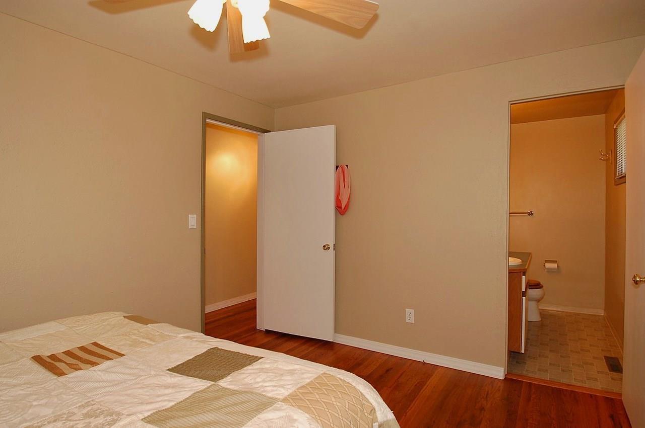 424 E Cozza Dr - Photo 9