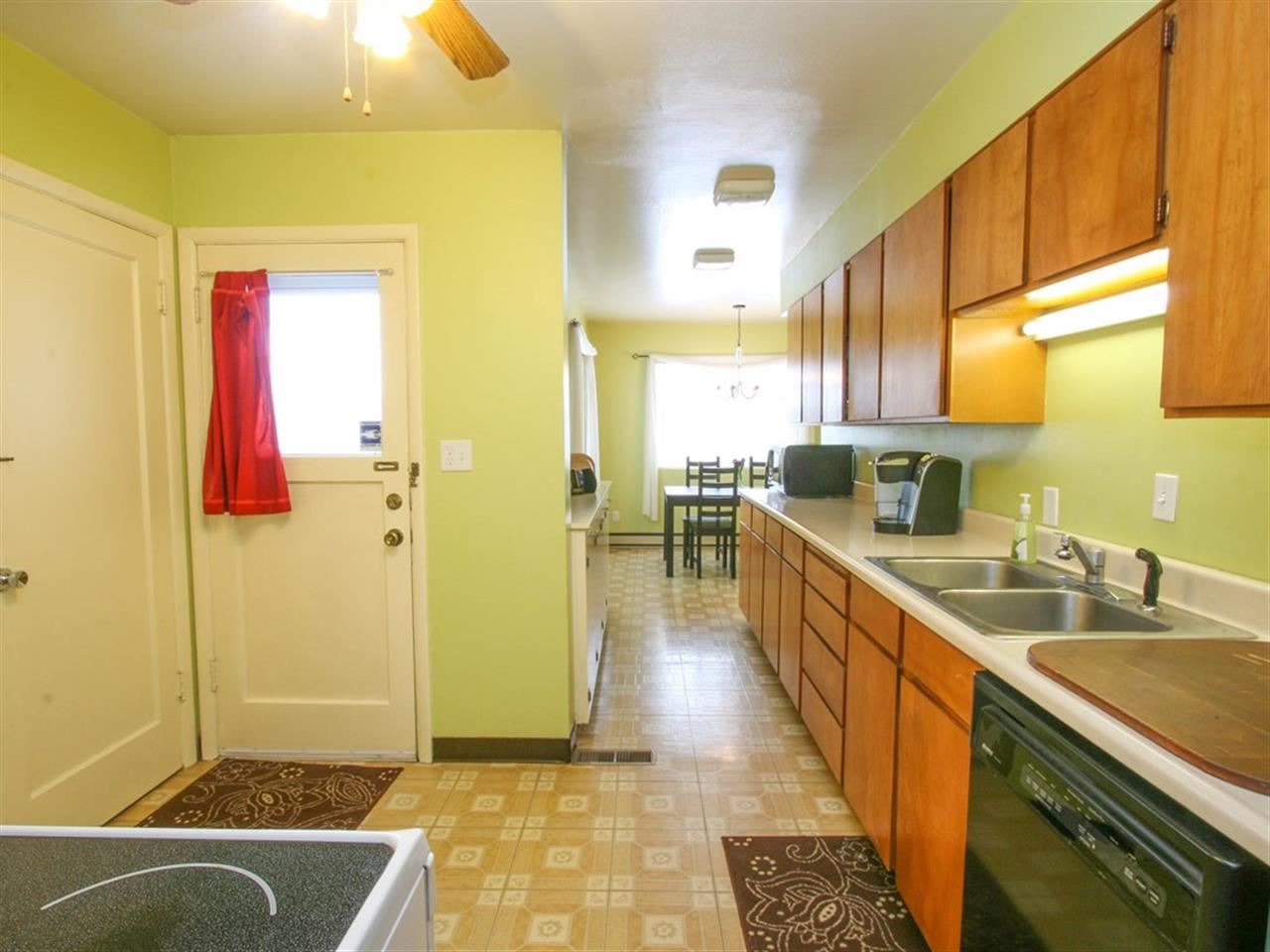 5731 N E St - Photo 5